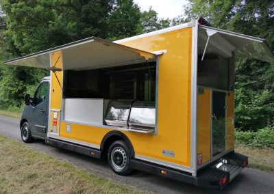 Amenagement-vehicule-rotisserie-mobile-Qualimag