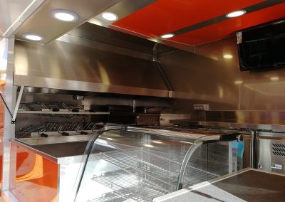 Amenagement-vehicule-churrasqueira-mobile-Qualimag