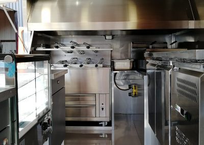 Amenagement-vehicule-churrasqueira-mobile-Qualimag