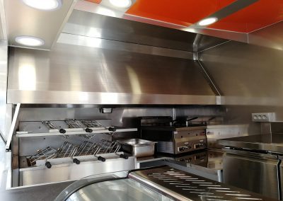 Amenagement-vehicule-churrasqueira-mobile-Qualimag