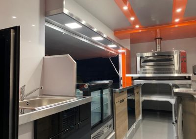 Amenagement-vehicule-pizzas-mobile-Qualimag