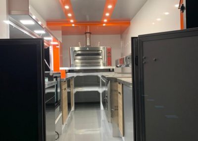 Amenagement-vehicule-pizzas-mobile-Qualimag