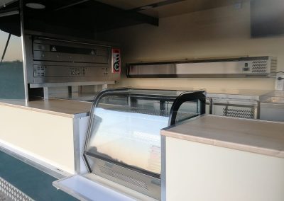 Amenagement-vehicule-pizzas-mobile-Qualimag