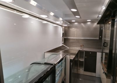 Amenagement-vehicule-rotisserie-mobile-Qualimag