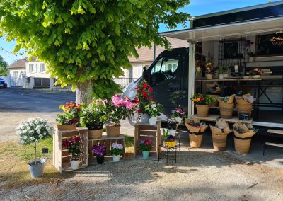 Amenagement-vehicule-fleuriste-mobile-Qualimag