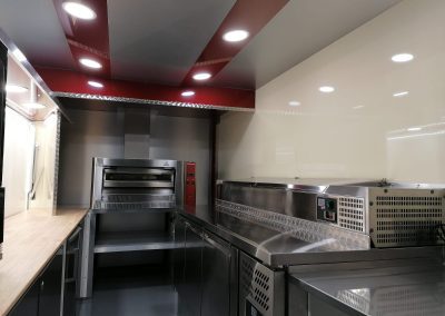 Amenagement-vehicule-pizzas-mobile-Qualimag