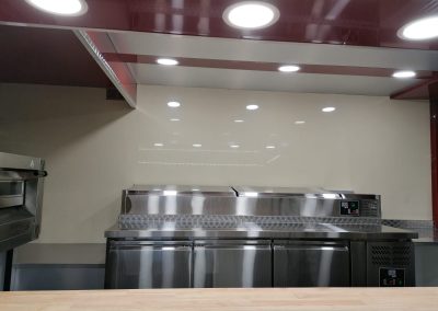 Amenagement-vehicule-pizzas-mobile-Qualimag