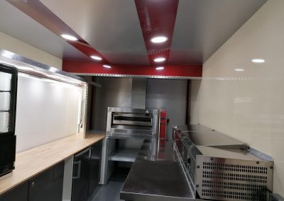 Amenagement-vehicule-pizzas-mobile-Qualimag