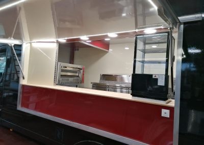 Amenagement-vehicule-pizzas-mobile-Qualimag
