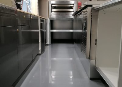 Amenagement-vehicule-pizzas-mobile-Qualimag