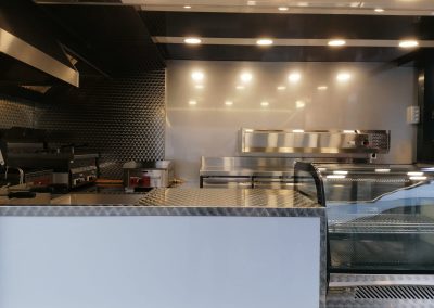 Amenagement-vehicule-churrasqueira-mobile-Qualimag