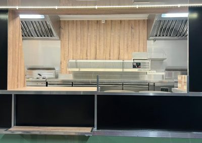 Amenagement-vehicule-burger-mobile-Qualimag