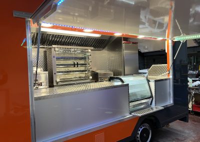 Amenagement-vehicule-rotisserie-mobile-Qualimag